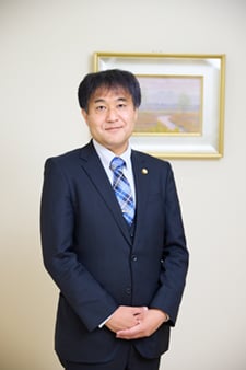 弁護士　小川竜生　Tatsuo Ogawa