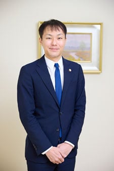 弁護士　奥山洋平　Yohei Okuyama